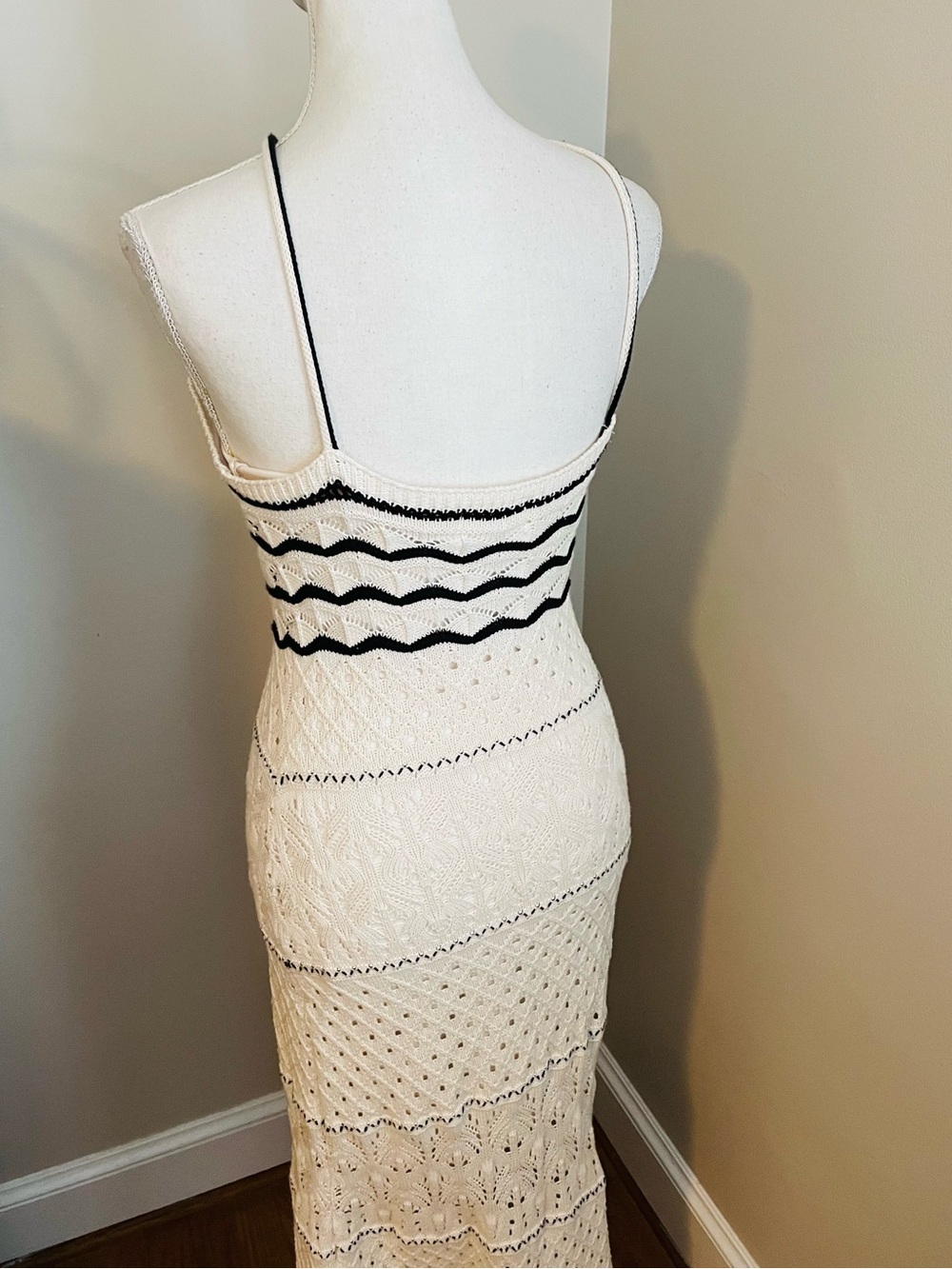 Olive & Oak Crochet Maxi Dress - Picture 6 of 8